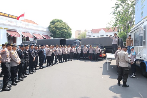 1.839 Personel Gabungan Siap Kawal Aksi Damai PSHT, di Polrestabes Surabaya Pastikan Kenyamanan Masyarakat