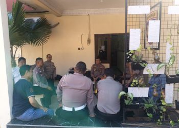 POLSEK WONOCOLO INTENSIFKAN GIAT KOPI MORNING BAHAS UPAYA PENCEGAHAN GANGGUAN KAMTIBMAS