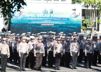 Apel Gelar Pasukan dalam rangka Operasi Keselamatan Semeru 2026 di Polrestabes Surabaya